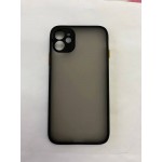 Husa din plastic cu părțile laterale colorate și protecție pentru camera iPhone 11