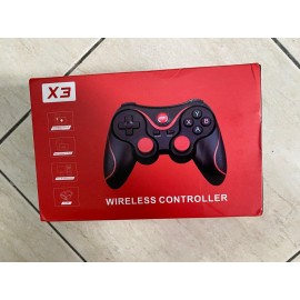 Controler de joc wireless X3 cu conexiune stabilă